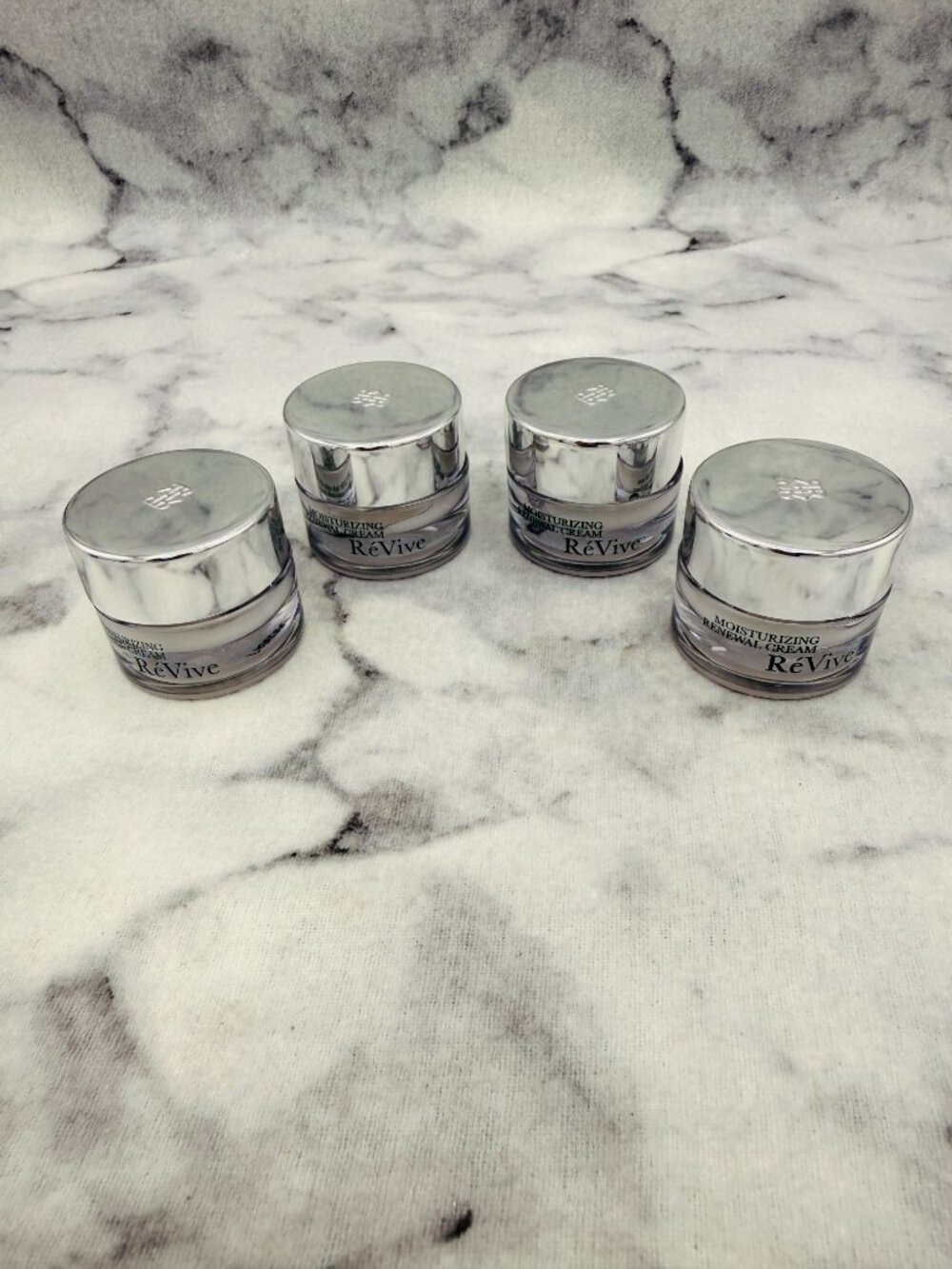 ReVive Skincare Gift Set-Moisturizing Renewal Cream,Mini Size,4 X 5ml-4pc-NEW - Picture 2 of 16